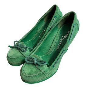 SPERRY’S size 6.5 leather upper gently worn